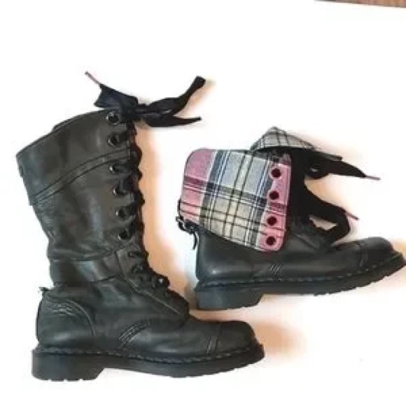 Dr Martens Triumph 914 Leather/Pink Plaid Tartan - Picture 5 of 5